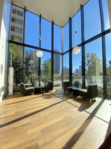 エントランスロビー