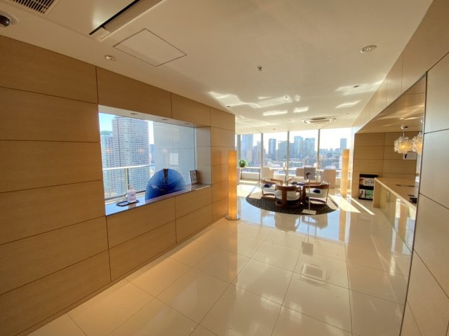 2階、スタディカフェライブラリー