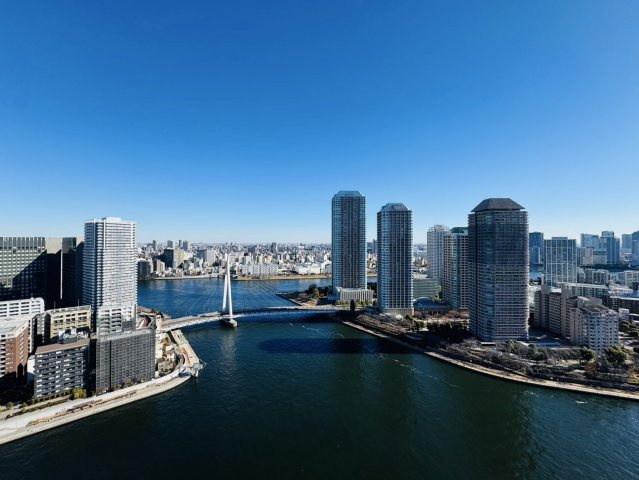 バルコニーからの眺望（東方向）
隅田川を眼下に東京スカイツリーまで一望