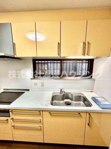 岩田町3丁目貸家のその他|キッチンにも窓有