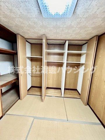 岩田町3丁目貸家の収納