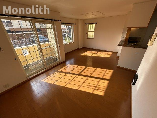 ミゾノカワABの居間・リビング