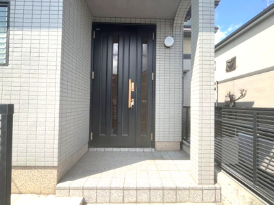 【玄関】 | 生駒郡三郷町勢野西5丁目【リフォーム済】