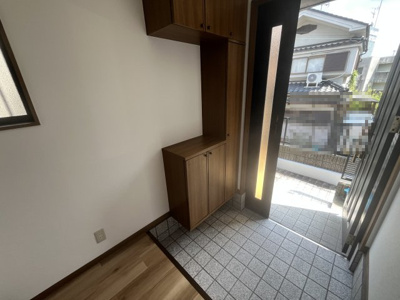 【玄関】 | 生駒郡三郷町勢野西5丁目【リフォーム済】