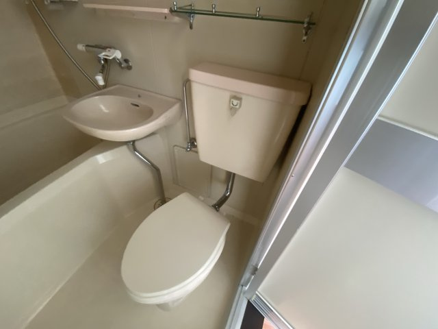 エレーヴ新在家のトイレ