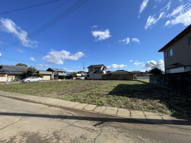 つくば市今鹿島　A号地の前面道路含む現地写真|前面道路（北側）