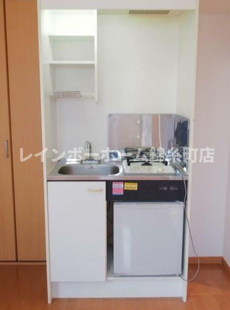 ロードサイド秋のキッチン