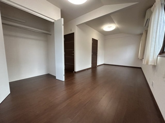 【洋室】 | 八幡町1丁目戸建て