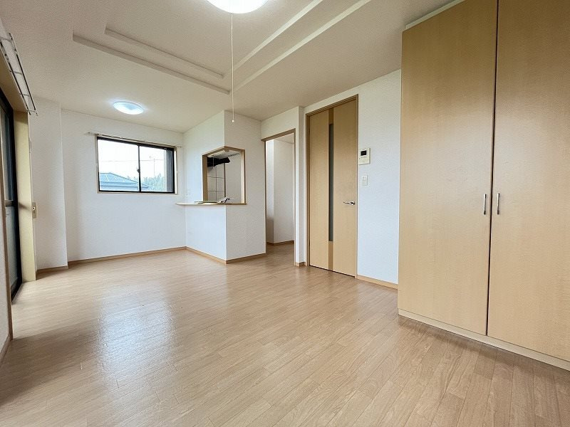 ネオレジデンス広川の居間・リビング