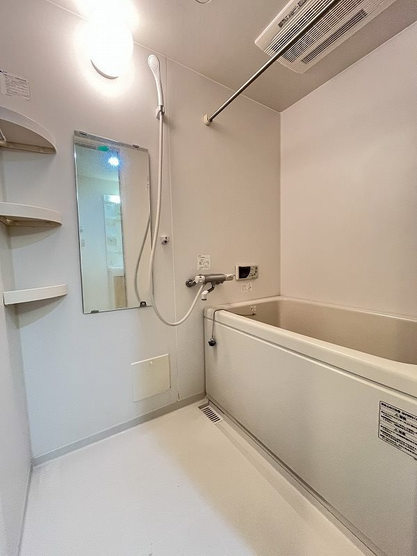 ネオレジデンス広川の浴室