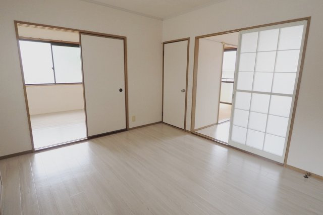 セジュール中原B棟の居間・リビング