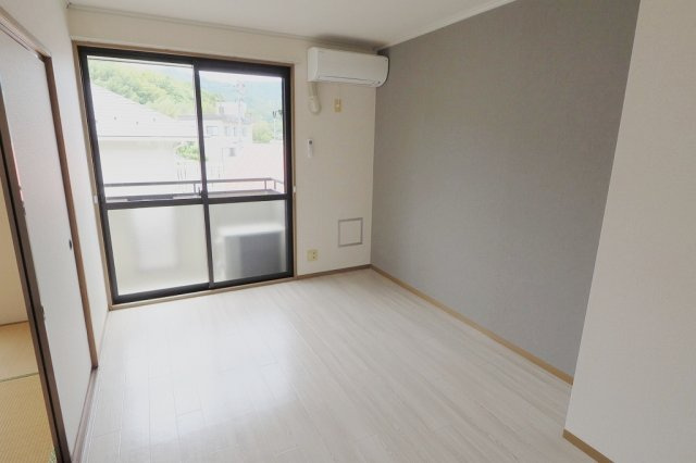 セジュール中原B棟の居間・リビング