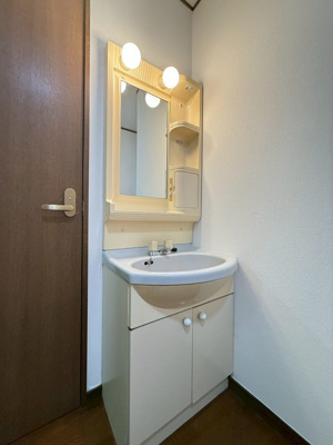 【玄関】 | フラワーハイツ