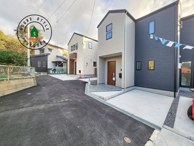 福岡市南区中尾1丁目第3-2棟（1号棟）の前面道路含む現地写真|見学の時間などお気軽にお問い合わせ下さい。