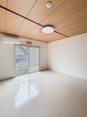 【洋室】 | クレセント渡辺C