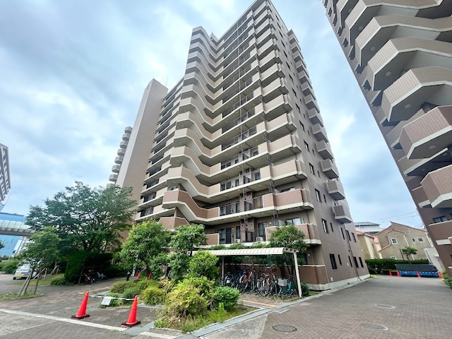 茅ヶ崎市中島　ベルパーク湘南茅ヶ崎C館　1階の外観|ベルパーク湘南茅ヶ崎カトレア館☆