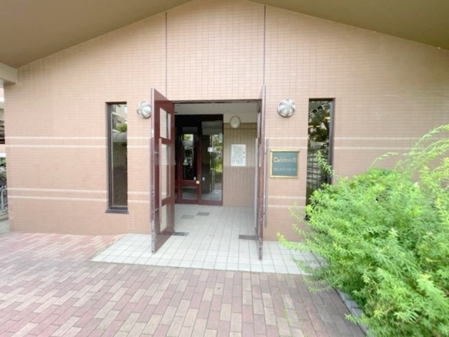 茅ヶ崎市中島　ベルパーク湘南茅ヶ崎C館　1階のエントランス|エントランス☆