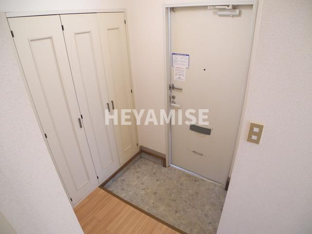 ガーデンハウス東望の玄関|※同物件反転タイプの写真でございます※現況を優先します※