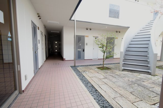 ブランベージュ桂のロビー