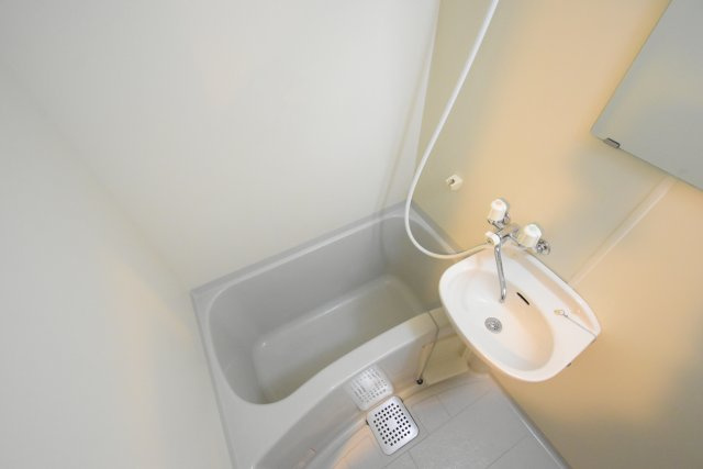 ブランベージュ桂の浴室