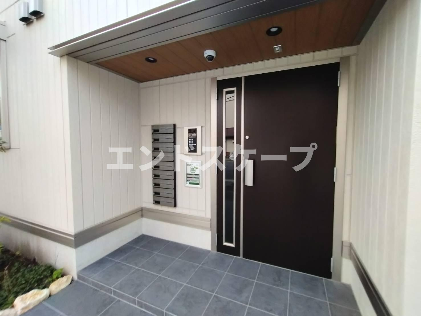 コンフォート若松のエントランス|高崎、前橋のお部屋探しはエンドスケープまで！お客様の理想お聞かせ下さい♪