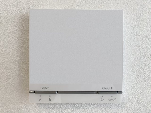 中野区江古田1丁目 全5棟 E号棟の居間・リビング|リビングには頭寒足熱で理想的に空間を暖める床暖房を装備しています(E号棟)