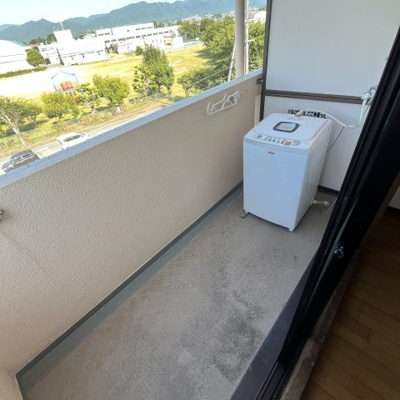 【バルコニー】 | メゾン愛荘