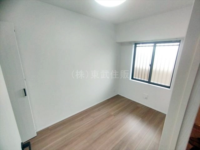【洋室】 | レクセル朝霞 | 西側4.1帖洋室　テレワークや趣味のお部屋にいかがでしょうか