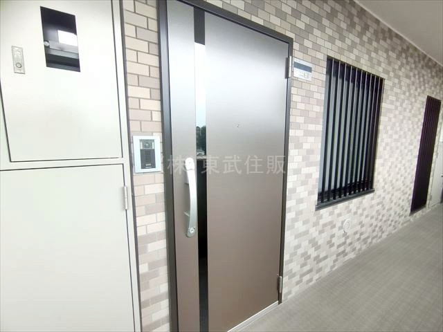【玄関】 | レクセル朝霞 | 落ち着いた雰囲気の玄関です