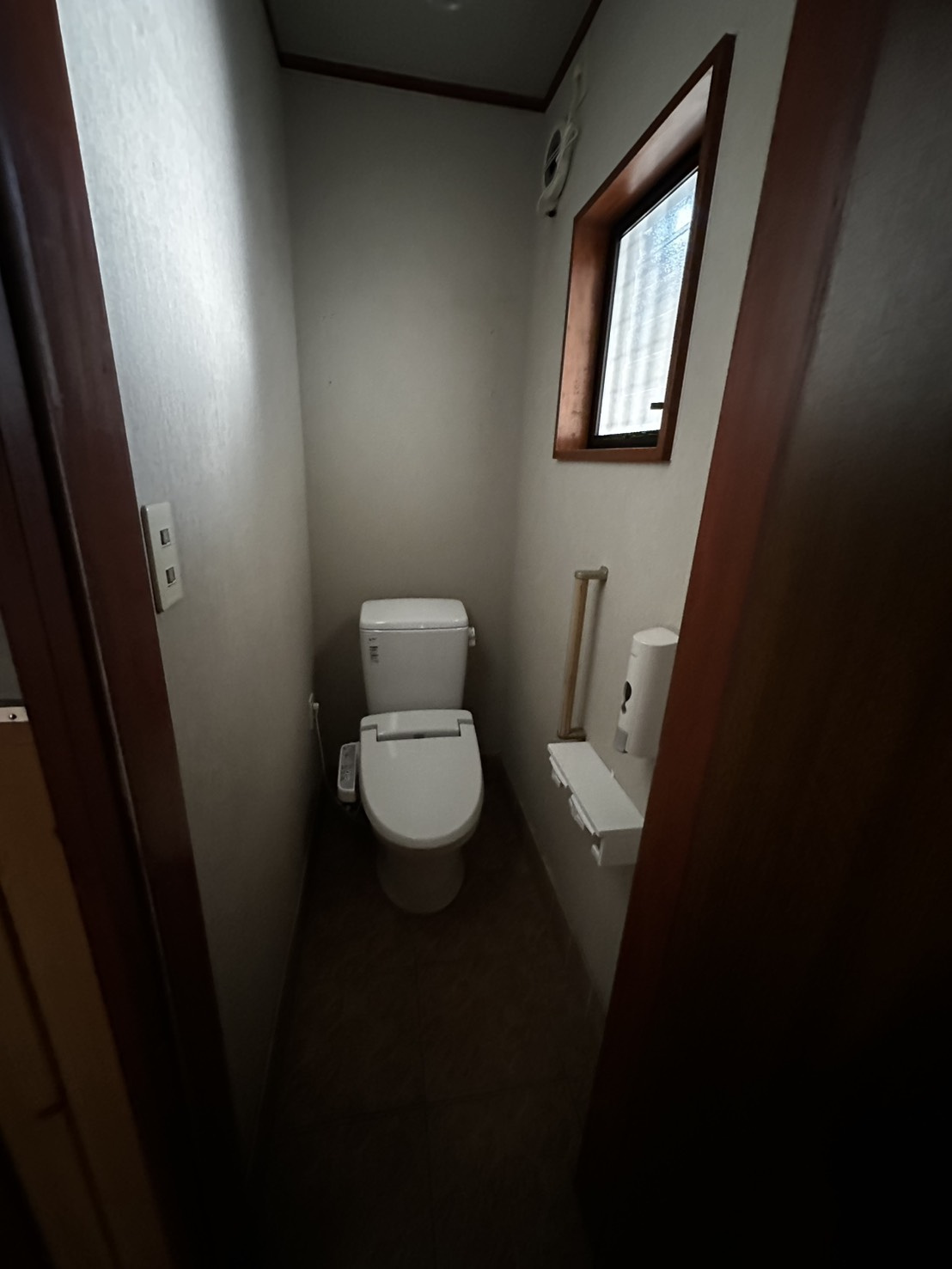 西城南店舗のトイレ