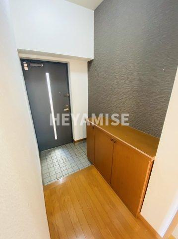 パインパレスの玄関