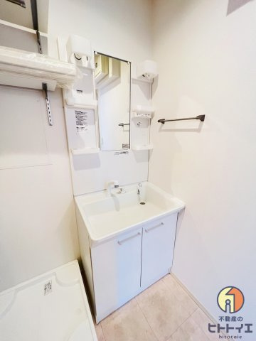 スラージュマン Cの独立洗面台|独立洗面台、朝の身支度には欠かせません