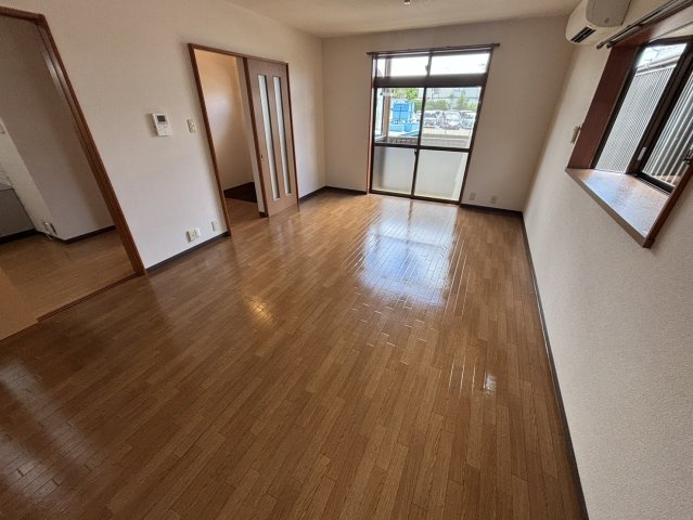 クレシェンテⅡの居間・リビング