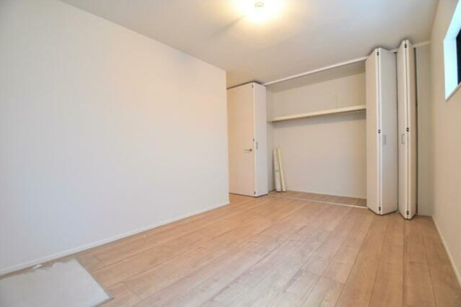 【洋室】 | ～経堂駅の邸宅　新築戸建～