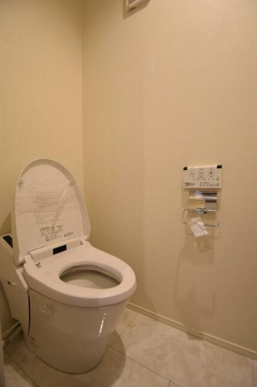 【トイレ】 | ～経堂駅の邸宅　新築戸建～