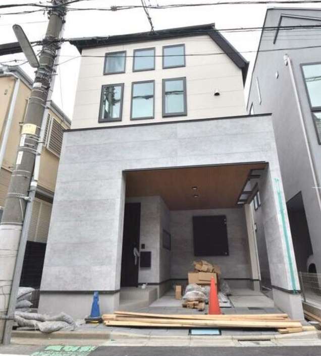 ～経堂駅の邸宅　新築戸建～の画像