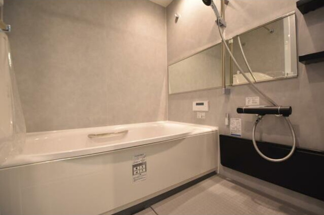 【浴室】 | ～経堂駅の邸宅　新築戸建～