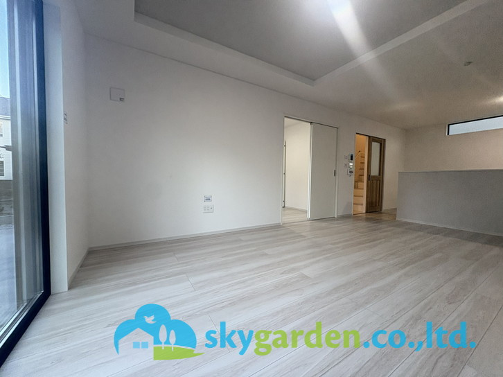 藤沢市羽鳥1期　新築戸建　全2棟1号棟の居間・リビング|ゆったりとしたリビングです