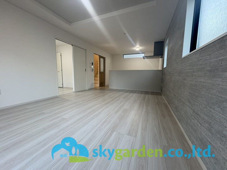 藤沢市羽鳥1期　新築戸建　全2棟1号棟の居間・リビング