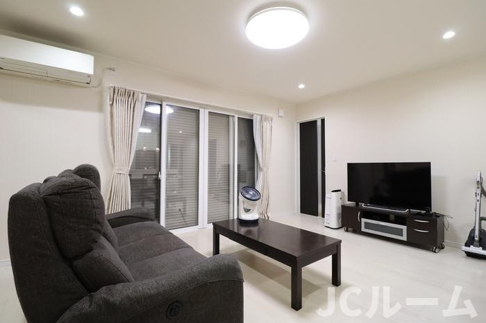 坂田ハイツの居間・リビング