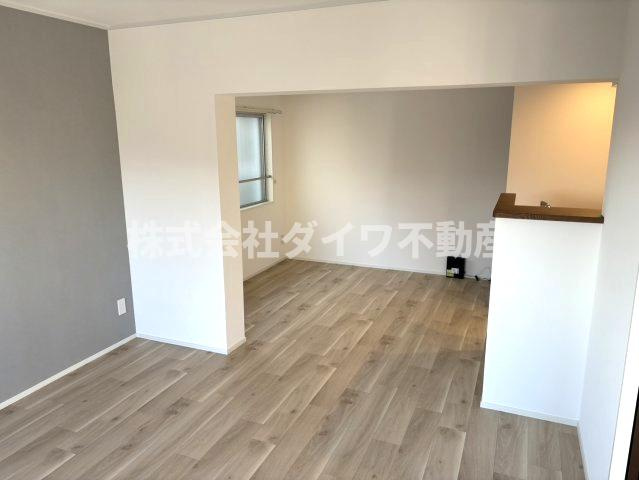 マンションヒルトップの居間・リビング|LからDK