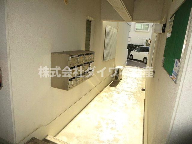 マンションヒルトップのその他共用部分|入口通路