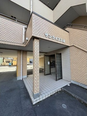 サンライズ入場のエントランス