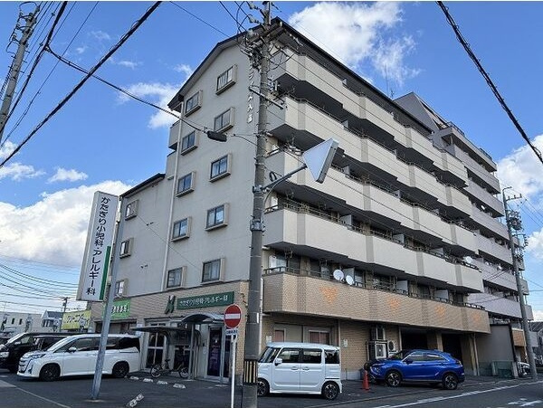 サンライズ入場の外観