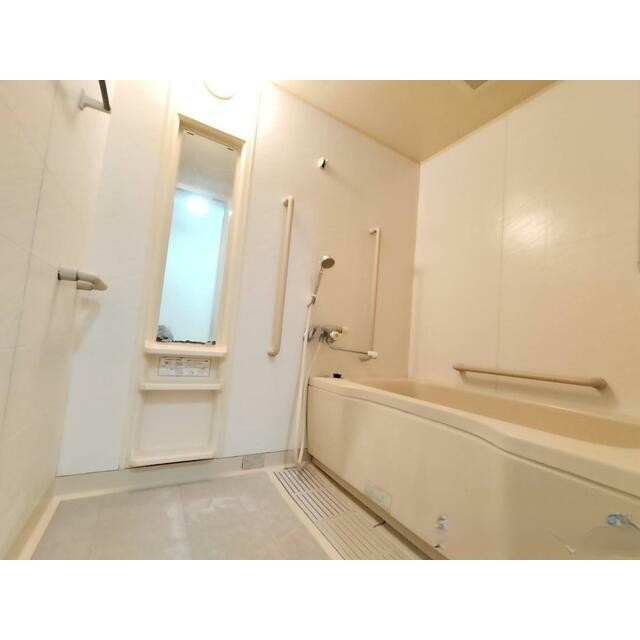 ル・セール明石の浴室