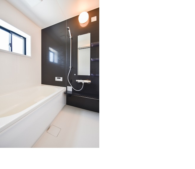 八代市高島町リセットハウスの浴室