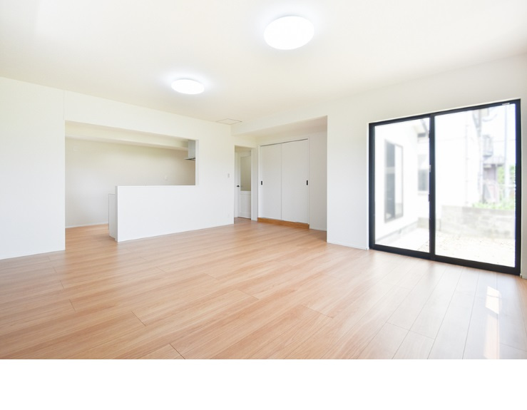 八代市高島町リセットハウスの居間・リビング