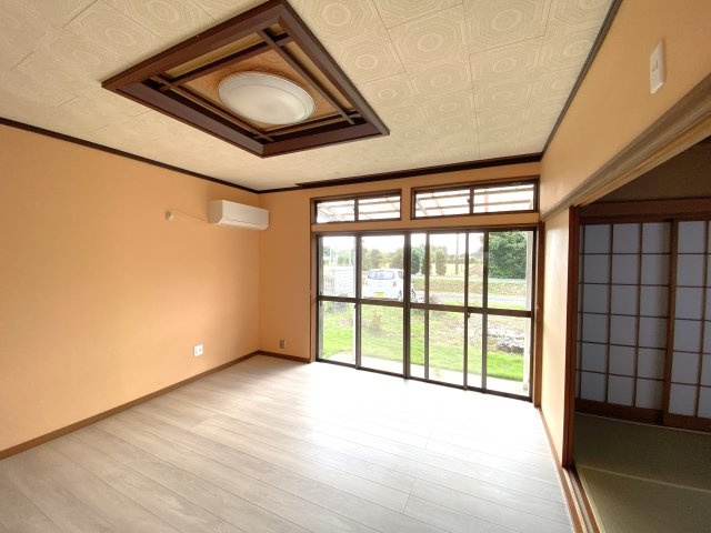 石垣貸家の居間・リビング