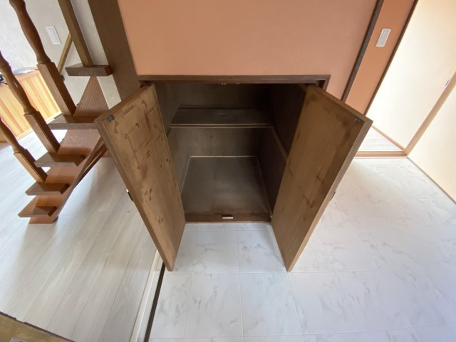 石垣貸家の収納