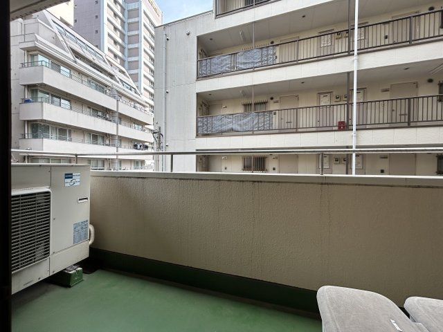 武藤眼科ビル2階店舗事務所のバルコニー